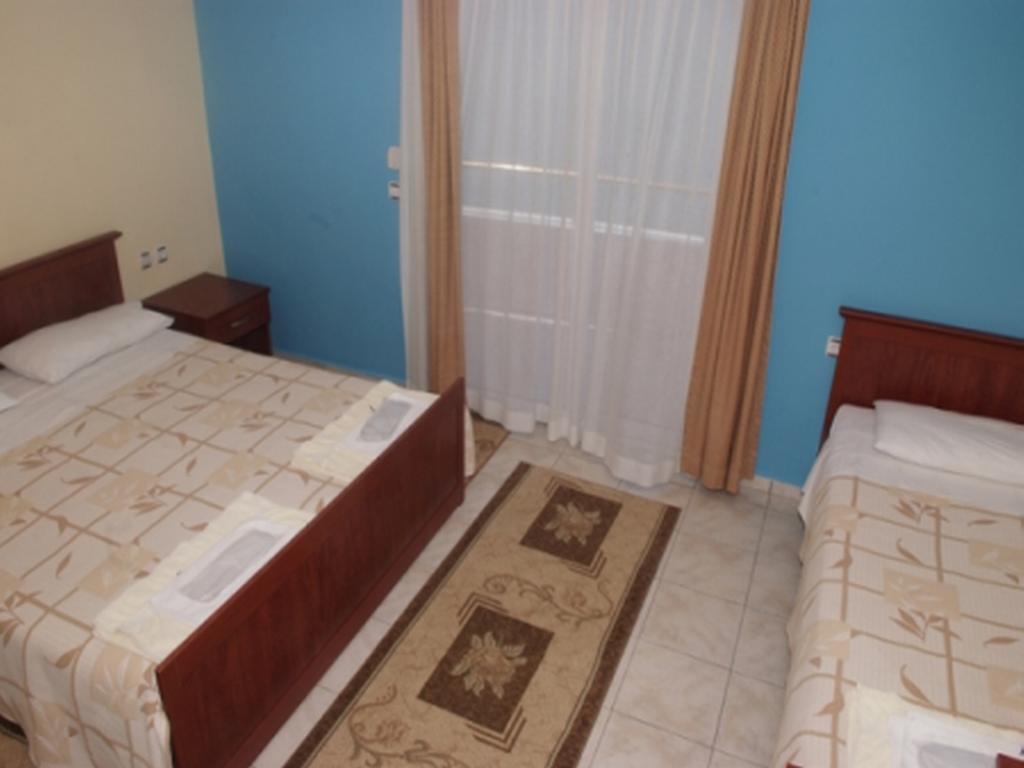 Helia Seaside Hotel Sarandë Værelse billede